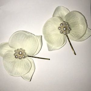 🌺 🌺Orchid flowers hairclip wedding hair🌺🌺Ivory